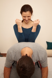 Treatment of your back in a seated position